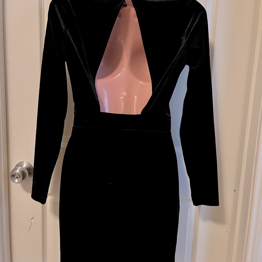 H&M velvet black dress - Picture 2 of 4